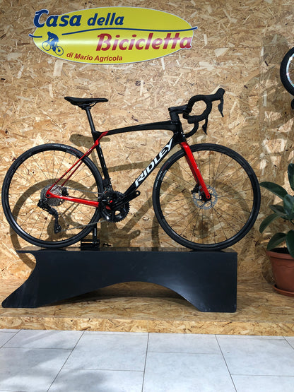 Bicicletta da Corsa Ridley Fenix Slic Shimano 105 Di2 2x12s Taglia S Black/Candy Red Metallic Glossy 2023 FSD30As